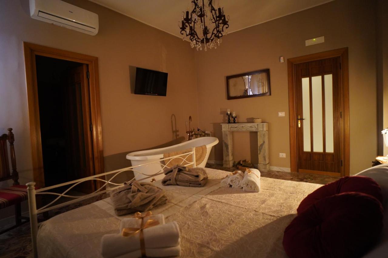 Bari Antica Boutique B&B Екстер'єр фото